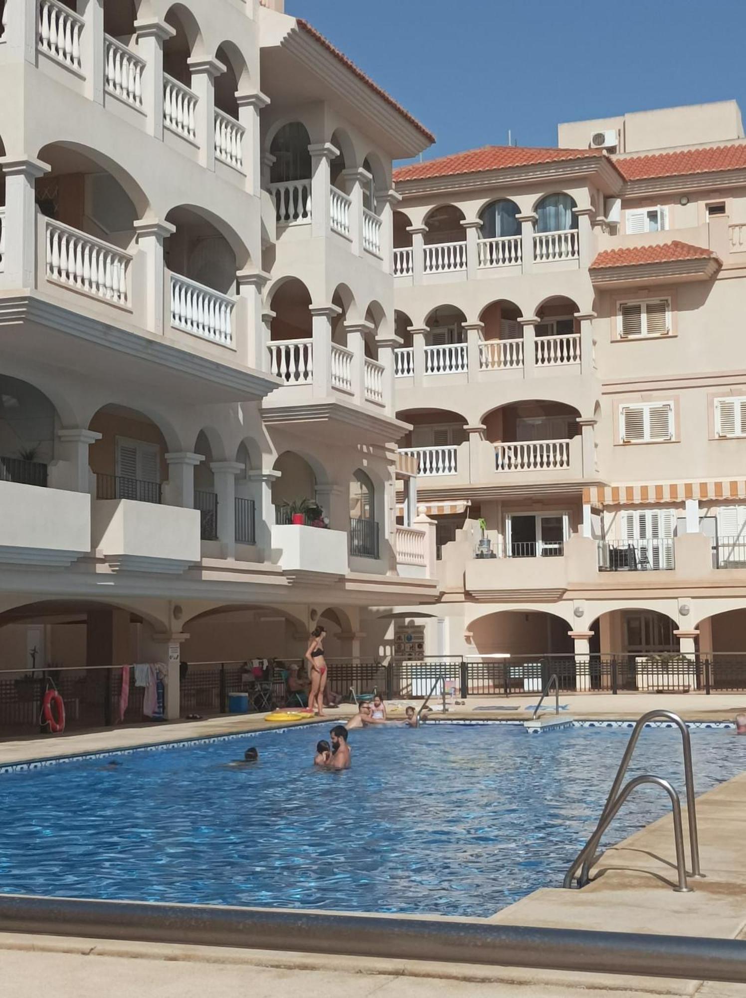 Puerto Fino Apartamentos Almerimar Exterior photo